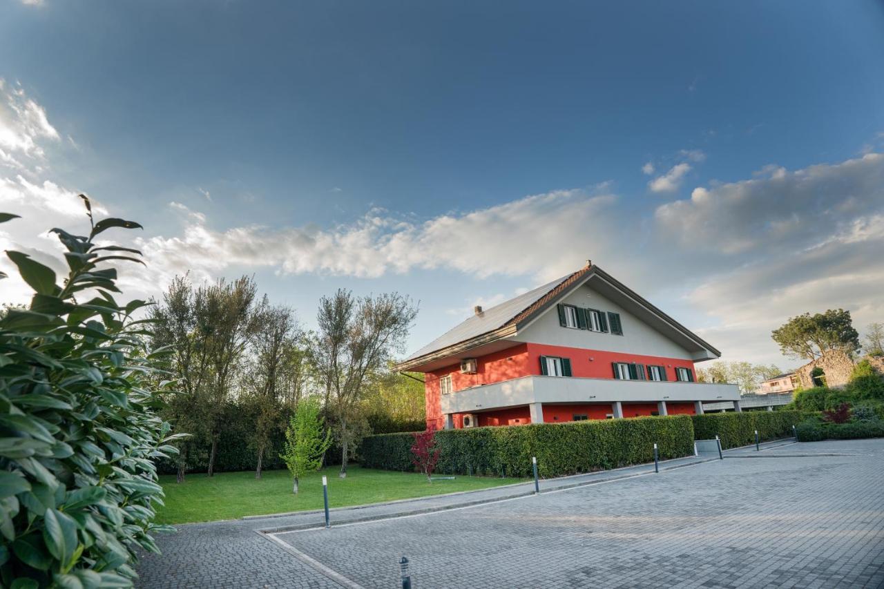 Lepini Suites Patrica Exteriör bild